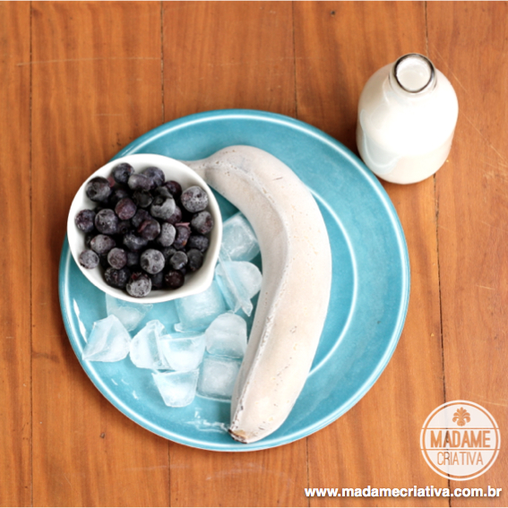 Bebida refrescante e saudável para o Verão - Smoothie de banana, côco, blueberry ou açaí - Banana, coconut and blueberries Smoothie