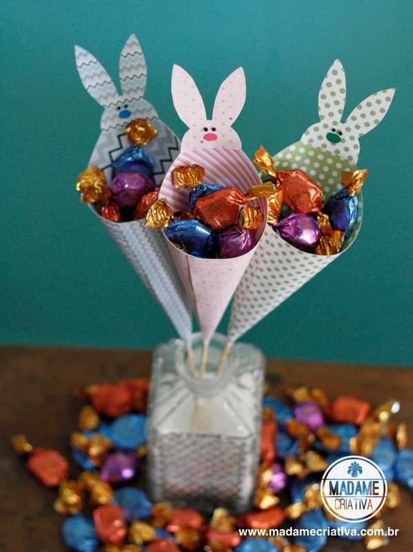 Como fazer cones com bombons- Passo a passo com fotos - How to make cones with chocolate candy- DIY tutorial  - Madame Criativa - www.madamecriativa.com.br